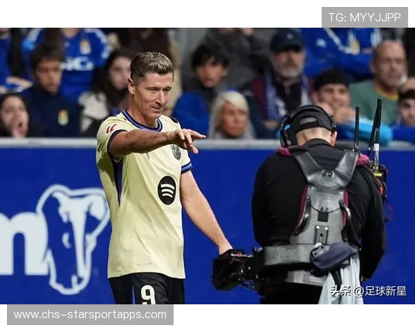 莱万：续约谈判进展