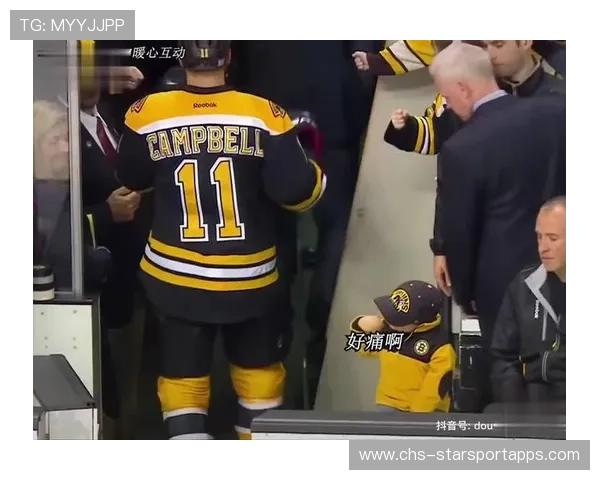 詹姆斯赛后无预警点赞球迷评论，互动暖心